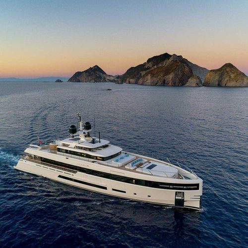 Superyate de crucero - CLUB M - Baglietto spa - raised pilothouse