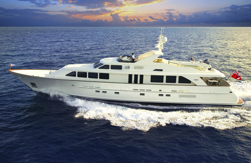 Superyate clásico - WOW - Burger Boat Company - clásico / con fly / con 3 camarotes