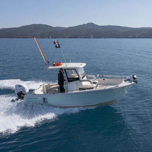 Cabin-cruiser fueraborda - T210 SF Giannutri - Tuccoli - Technology Boats - gasolina / casco de planeo / con hard-top