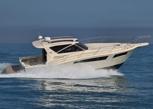 Barco cabinado intraborda - T370 SF Sparviero - Tuccoli - Technology Boats - diésel / bimotor / casco de planeo