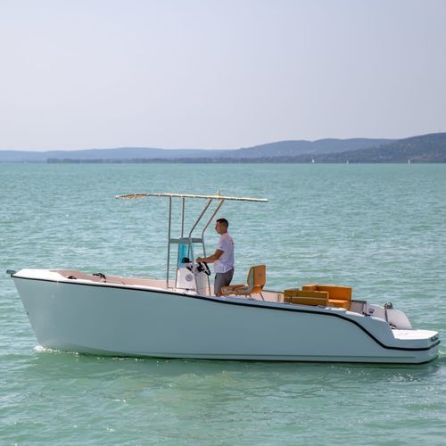 Barco open eléctrico - 230 CC - PELSOLUTIONS - intraborda / con consola central / 8 personas máx.