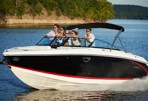 Runabout intraborda - R30 - Cobalt Boats - con doble consola / bow-rider / de esquí acuático
