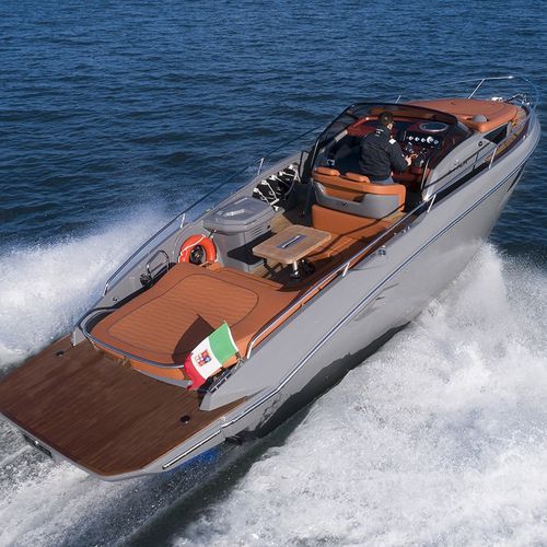 Barco cabinado intraborda - E30 Endurance - Cranchi - fueraborda / diésel / open