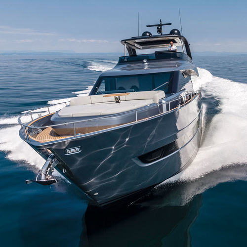 Yate a motor de crucero - Settantotto 78 - Cranchi - clásico / con fly / IPS