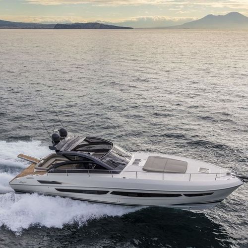 Yate a motor de crucero - 47 - Fiart Mare - open / con 2 camarotes / con 6 literas