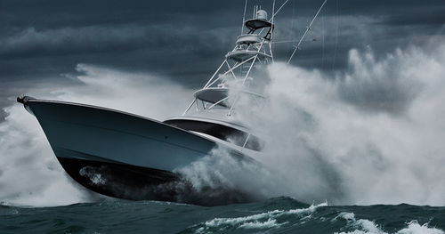 Yate a motor de pesca deportiva - GT65 Carolina - Hatteras Yachts - con fly / con 3 camarotes