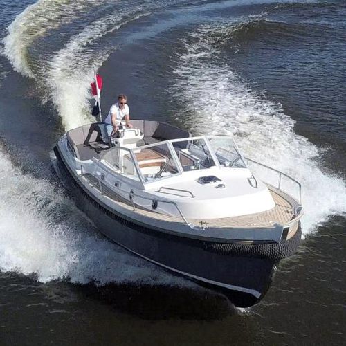 Cabin-cruiser intraborda - Intercruiser 27 - Interboat - open / con consola central / fluvial