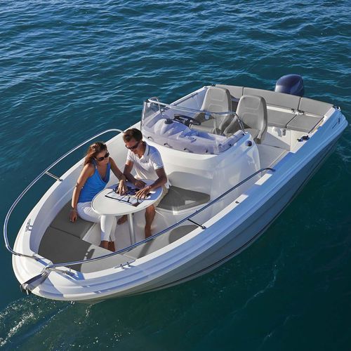 Barco open fueraborda - CAP CAMARAT 5.5 CC - Jeanneau - Motorboats - con consola central / de esquí acuático / de crucero