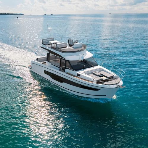 Barco cabinado fueraborda - MERRY FISHER 1095 FLY SERIE2 - Jeanneau - Motorboats - bimotor / con fly / de crucero