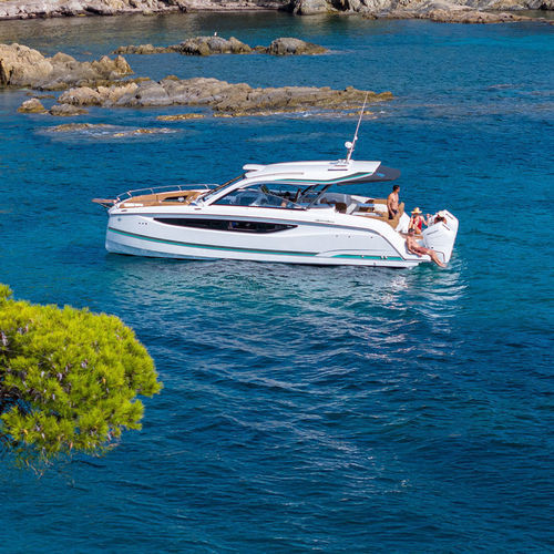 Cabin-cruiser catamarán - TH38 - Jeanneau - Motorboats - fueraborda / gasolina / bimotor