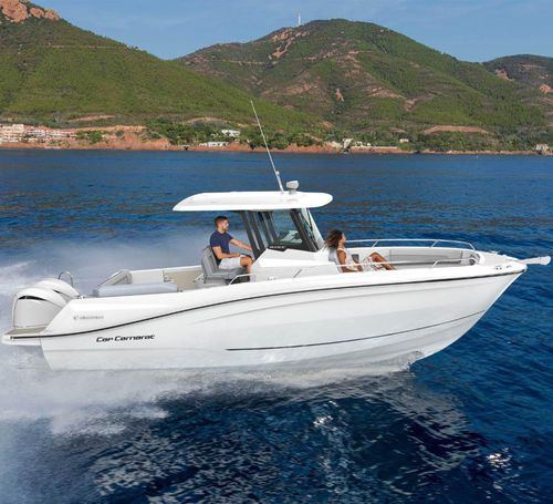 Barco open fueraborda - CAP CAMARAT 9.0 CC SERIE2 - Jeanneau - Motorboats - bimotor / con consola central / de pesca deportiva