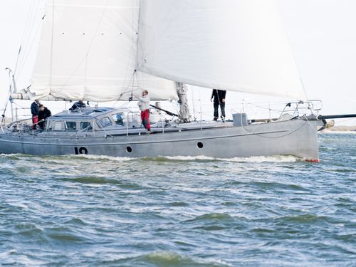 Yate de vela de regata y crucero - BESTEVAER 53ST BESTEVAER II - KM Yachtbuilders - con 2 camarotes / con popa abierta / de aluminio