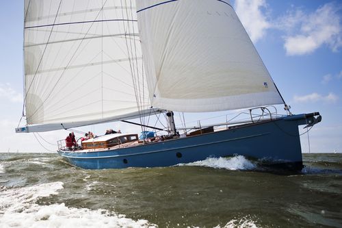 Yate de vela de crucero - BESTEVAER 56ST HANNAH - KM Yachtbuilders - con popa abierta / de aluminio / cutter