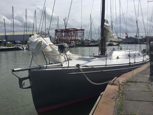 Velero de crucero rápido - KOOPMANS 37 - KM Yachtbuilders - de regata / de aluminio / con quilla retráctil