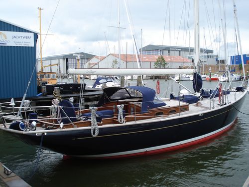 Yate de vela clásico - HOEK 51 - KM Yachtbuilders - con 3 camarotes / con popa abierta / a medida