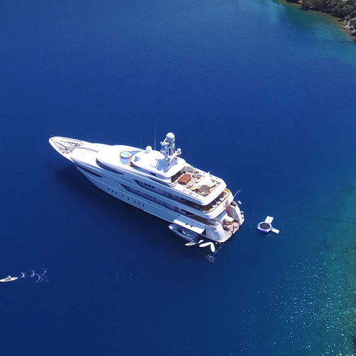 Mega-yate de lujo de crucero - OASIS - Lurssen Yachts - raised pilothouse / de desplazamiento