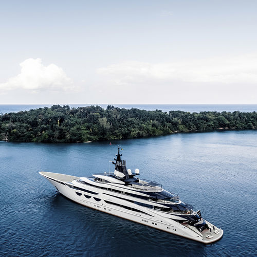 Megayate de crucero - LADY JORGIA - Lurssen Yachts - raised pilothouse / con helipuerto