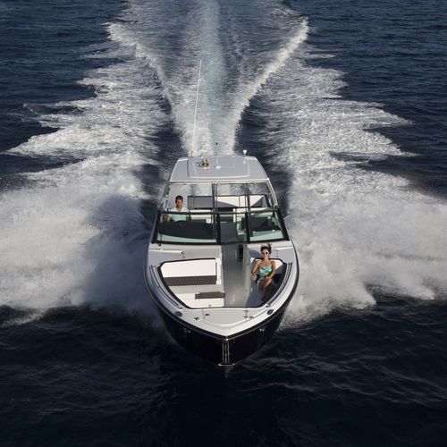 Runabout intraborda - 378SS - Monterey Boats - bimotor / con doble consola / bow-rider