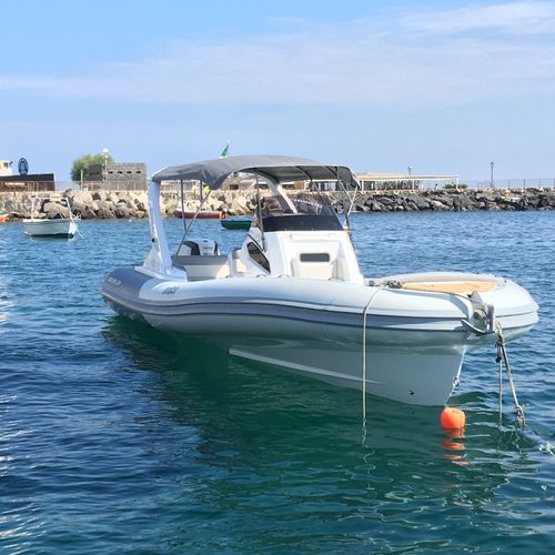 Embarcación neumática fueraborda - Soleil 28 - Nautica Salpa - bimotor / semirrígida / con consola central