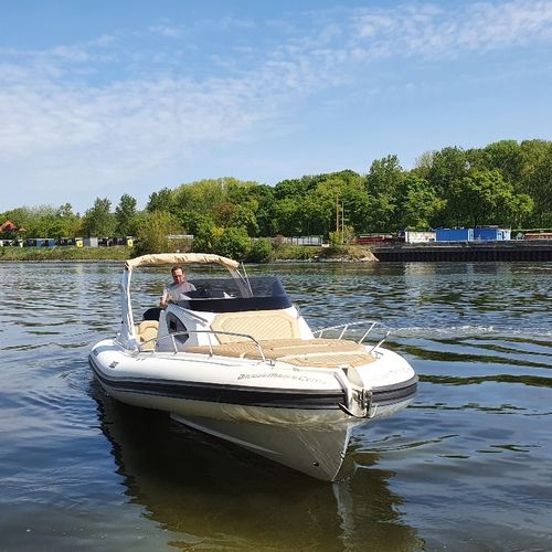 Embarcación neumática fueraborda - Soleil 30 - Nautica Salpa - bimotor / semirrígida / con consola central