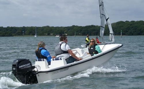 Barco open fueraborda - Dory 424 - Orkney Boats - con consola lateral / de esquí acuático / de deporte
