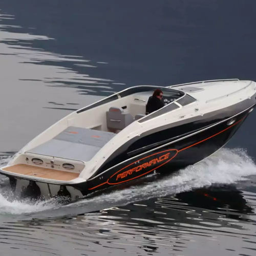 Cabin-cruiser intraborda - 901 - Performance Marine - bimotor / open / con doble consola