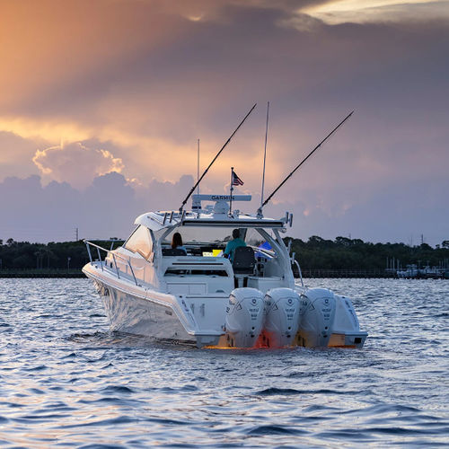 Barco cabinado fueraborda - OS 405 - Pursuit Boats - trimotor / con hard-top / de pesca deportiva