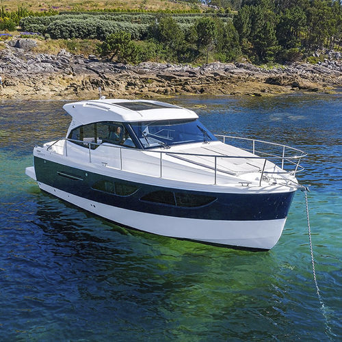 Cabin-cruiser intraborda - Spirit 31′ - Rodman - bimotor / con hard-top / 8 personas máx.