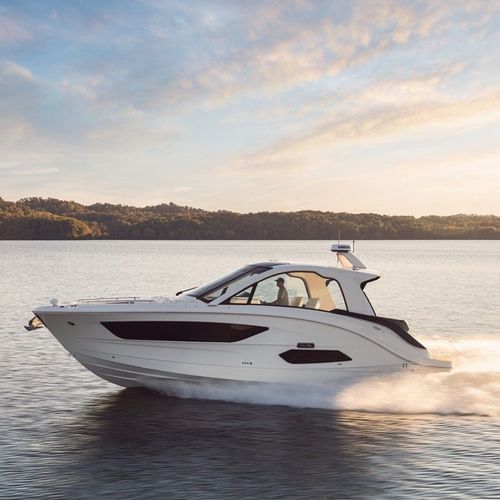 Barco cabinado intraborda - SUNDANCER 370 - Sea Ray - bimotor / con hard-top / bow-rider