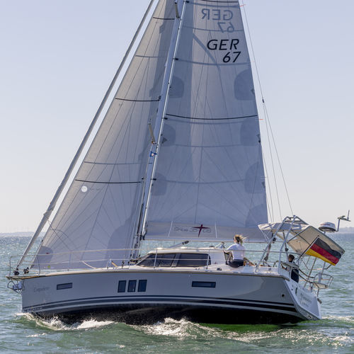 Velero de crucero - 35DS - Sirius Werft GmbH - con 3 camarotes / con 2 camarotes / con 4 literas