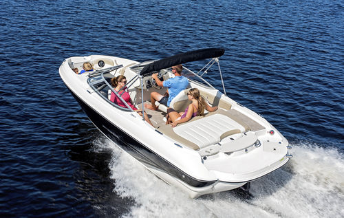Runabout intraborda - 198LX - Stingray Boats - con doble consola / bow-rider / de esquí acuático