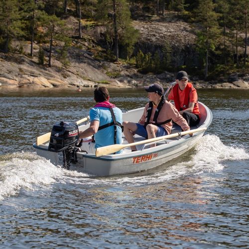 Bote fueraborda - 385 - Terhi Oy - open / de pesca deportiva / 4 personas máx.