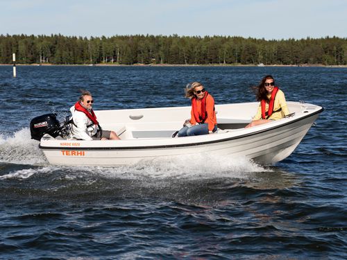 Bote fueraborda - Nordic 6020 - Terhi Oy - open / de pesca deportiva / 5 personas máx.