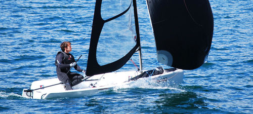 Barco de vela ligera individual - TOPAZ Uno Race X - Topper - de regata / de recreo / spinnaker asimétrico