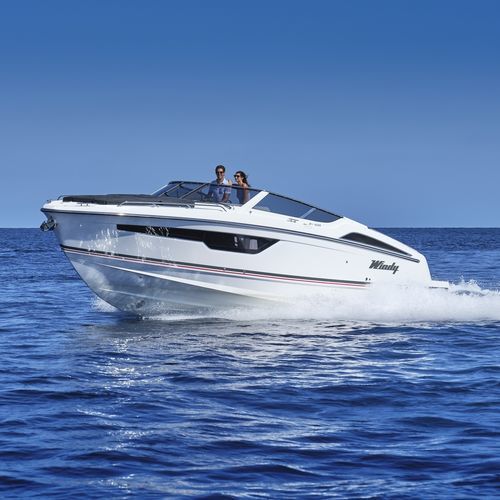 Barco cabinado intraborda - 34 Alizé - Windy - open / con doble consola / de deporte