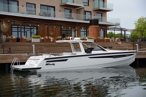 Barco cabinado intraborda - SR44PRO - Windy - bimotor / con hard-top / IPS