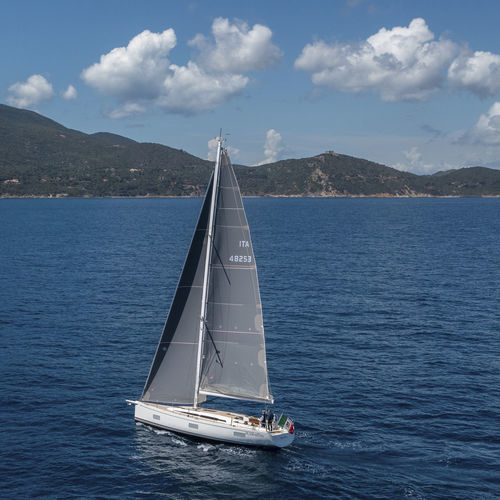Velero de crucero oceánico - 48MKII - Nautor Swan - de regata / con 3 camarotes / con bauprés