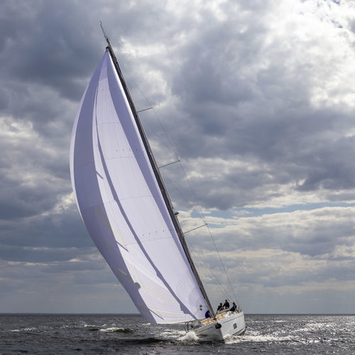 Yate de vela de crucero - 55 - Nautor Swan - con 3 camarotes / con popa abierta / con bauprés