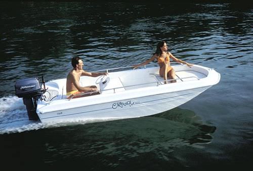 Barco open fueraborda - CRISTAL 400 - Capelli - con consola lateral / de pesca deportiva / 5 personas máx.