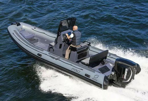 Embarcación neumática fueraborda - PRO 7 - ZODIAC - bimotor / RIB / con consola central