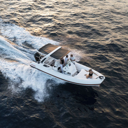 Embarcación neumática fueraborda - Medline 7.5 GT - ZODIAC - semirrígida / open / con consola central