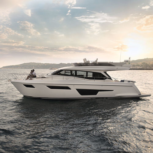 Yate a motor de crucero - 500 - Ferretti Yachts - con fly / con 2 camarotes