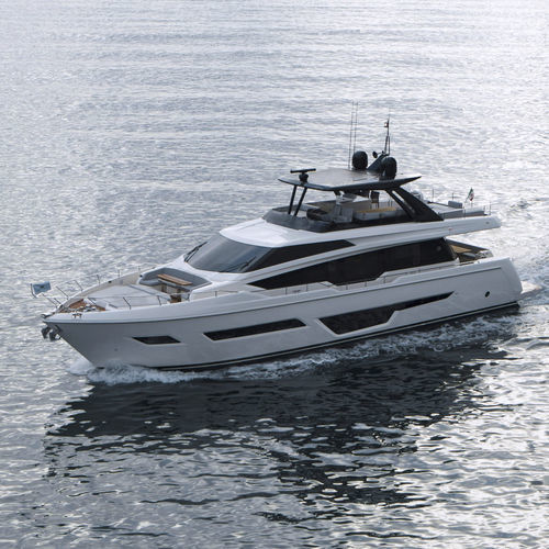 Yate a motor de crucero - 780 - Ferretti Yachts - clásico / con fly / V-drive
