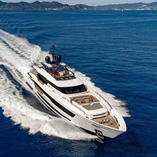 Superyate de crucero - 140' - Custom Line Yacht - raised pilothouse / con 5 camarotes / casco de planeo