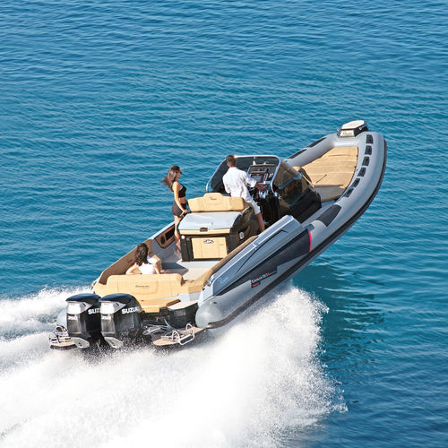 Embarcación neumática fueraborda - CAYMAN 38.0 EXECUTIVE - Ranieri International - bimotor / semirrígida / con consola central