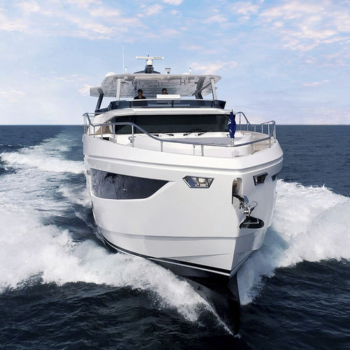 Yate a motor de crucero - FD75 - Horizon - con fly / raised pilothouse / con 4 camarotes