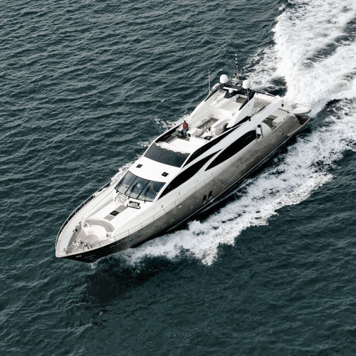 Yate a motor de crucero - 3000 - Couach - con fly / línea de eje / con 4 camarotes