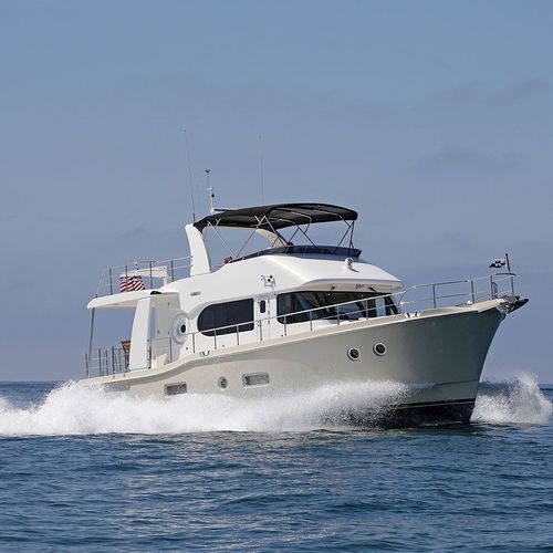 Yate a motor offshore - 59CP - Nordhavn - trawler / con fly / con 3 camarotes