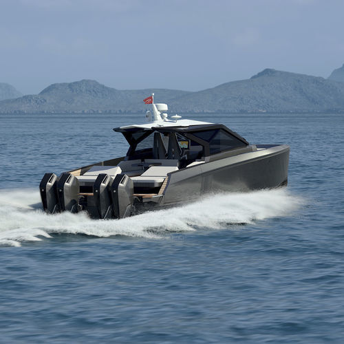 Barco cabinado fueraborda - 50X - Wally - bimotor / con hard-top / de deporte