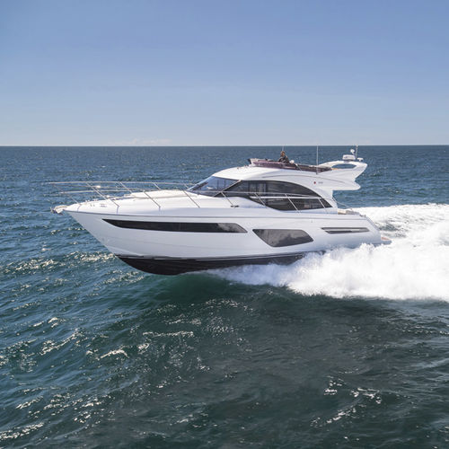 Yate a motor de crucero - F50 - Princess - con fly / con 3 camarotes / con 6 literas